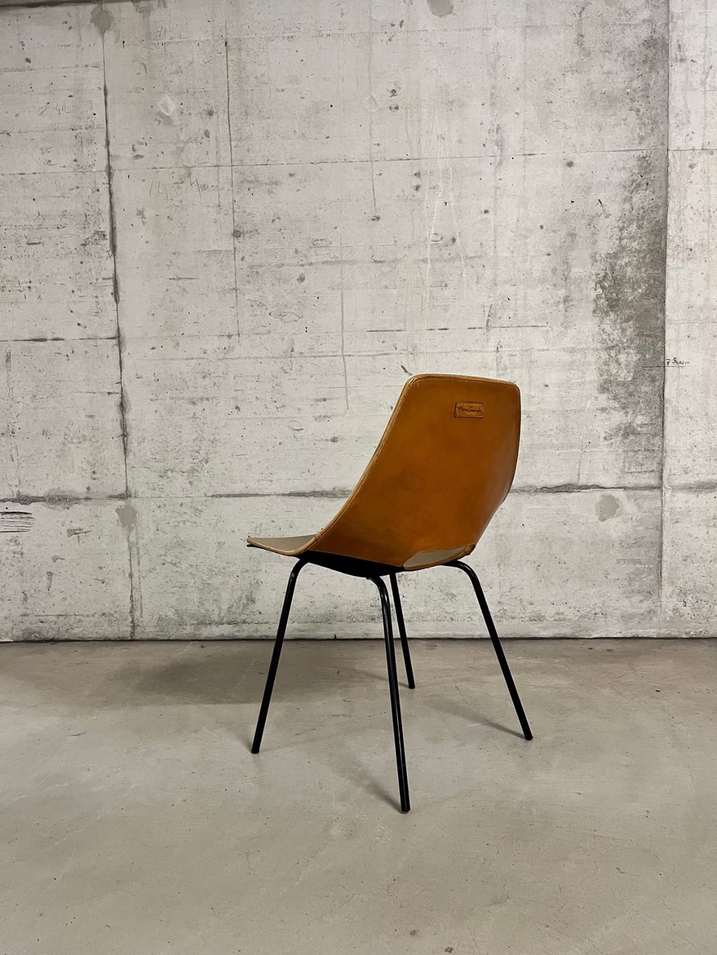 Maisons du monde Stühle: einzelstuhl . pierre guariche . maisons du monde – Gebraucht aus Basel von Rmo4000 3