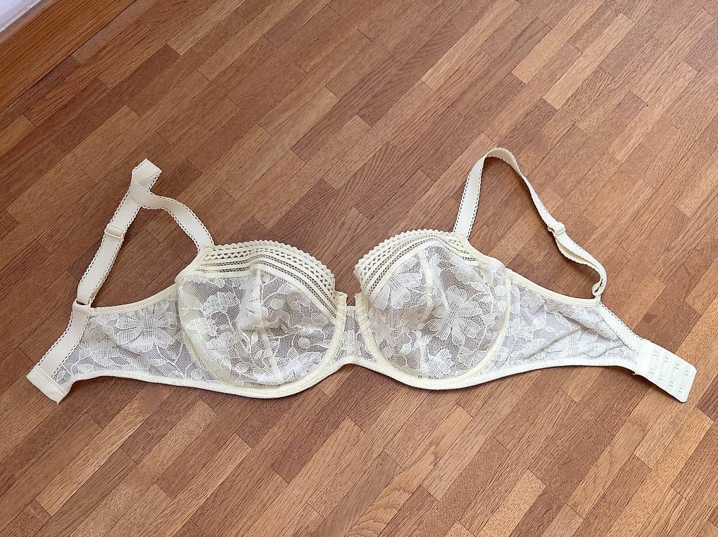 Passionata Sonstige Unterwäsche: BH Grösse 90F Passionata gelb – Gebraucht aus Aarau von von_8xns