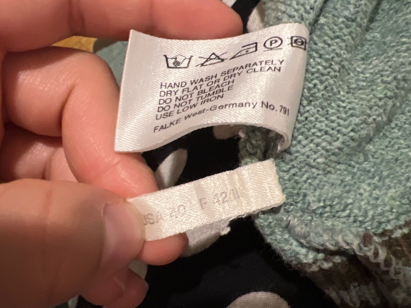 Hugo Boss Maglioni & Felpe: Vintage Hugo Boss Pullover – Nuovo (secondo la descrizione) da Basel venduto da SimpleE 5