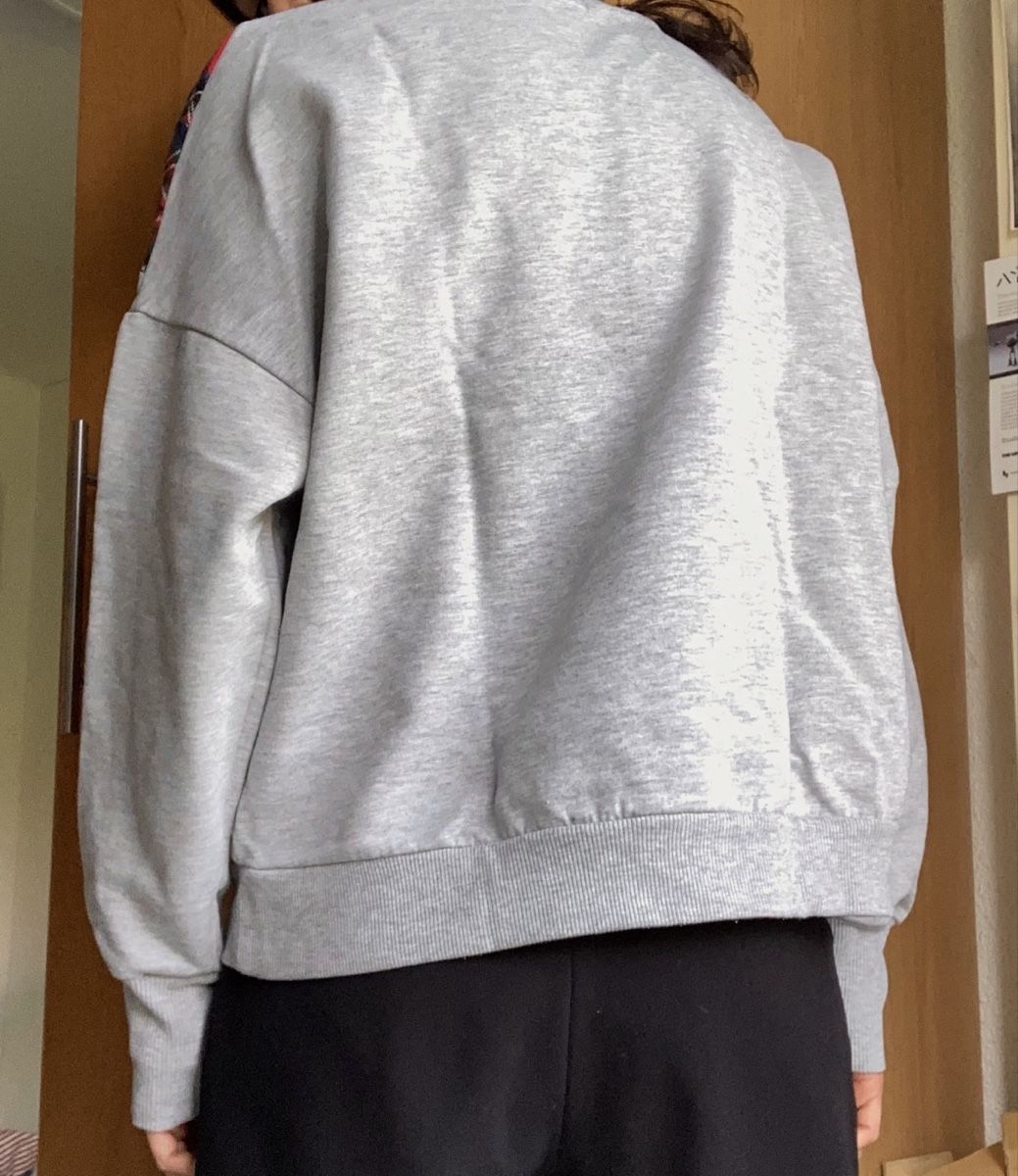 Bershka Pulls & Sweat-shirts: Pullover grau mit Karomuster – D'occasion à Luzern par hydropi 1