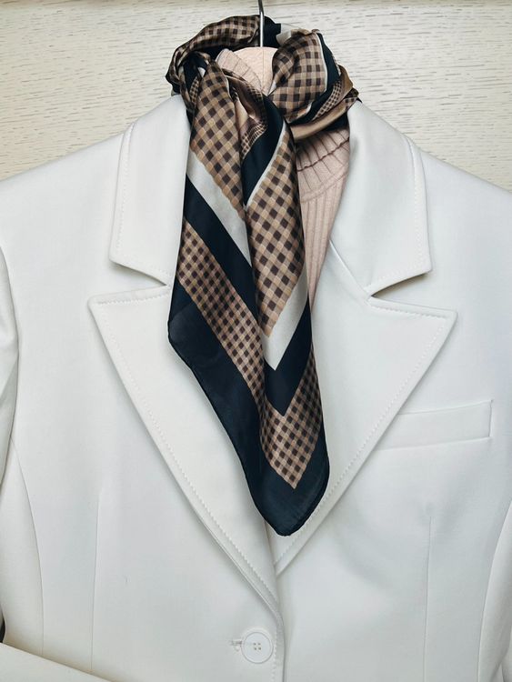 Foulard Gris Tilo – Paillettes – Neuf Avec étiquettes