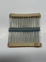 100 Stk Wiederstände 1.1M0hm,0,6