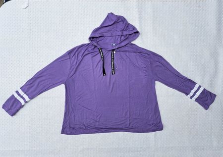 NEU! Lila Kapuzenpullover Longsleeve Gr. XL