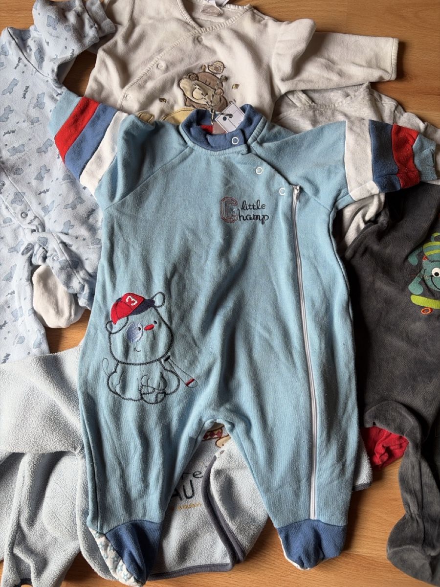 Kleiderpakete & -sets: Lot de 7 pijamas taille 68 – Gebraucht aus Liddes von Couik 2