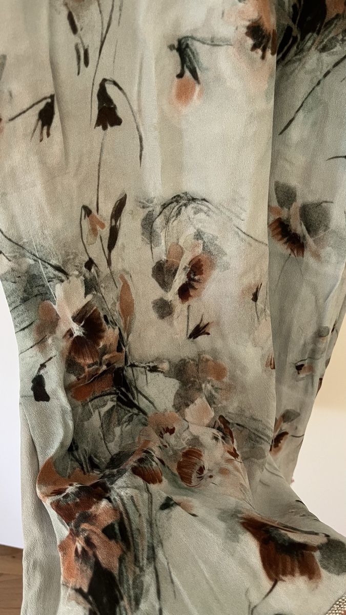 Zara Vestiti: Abito Zara lungo floreale colore misto  – Nuovo (secondo la descrizione) da Lugano venduto da yul_fhg2 4