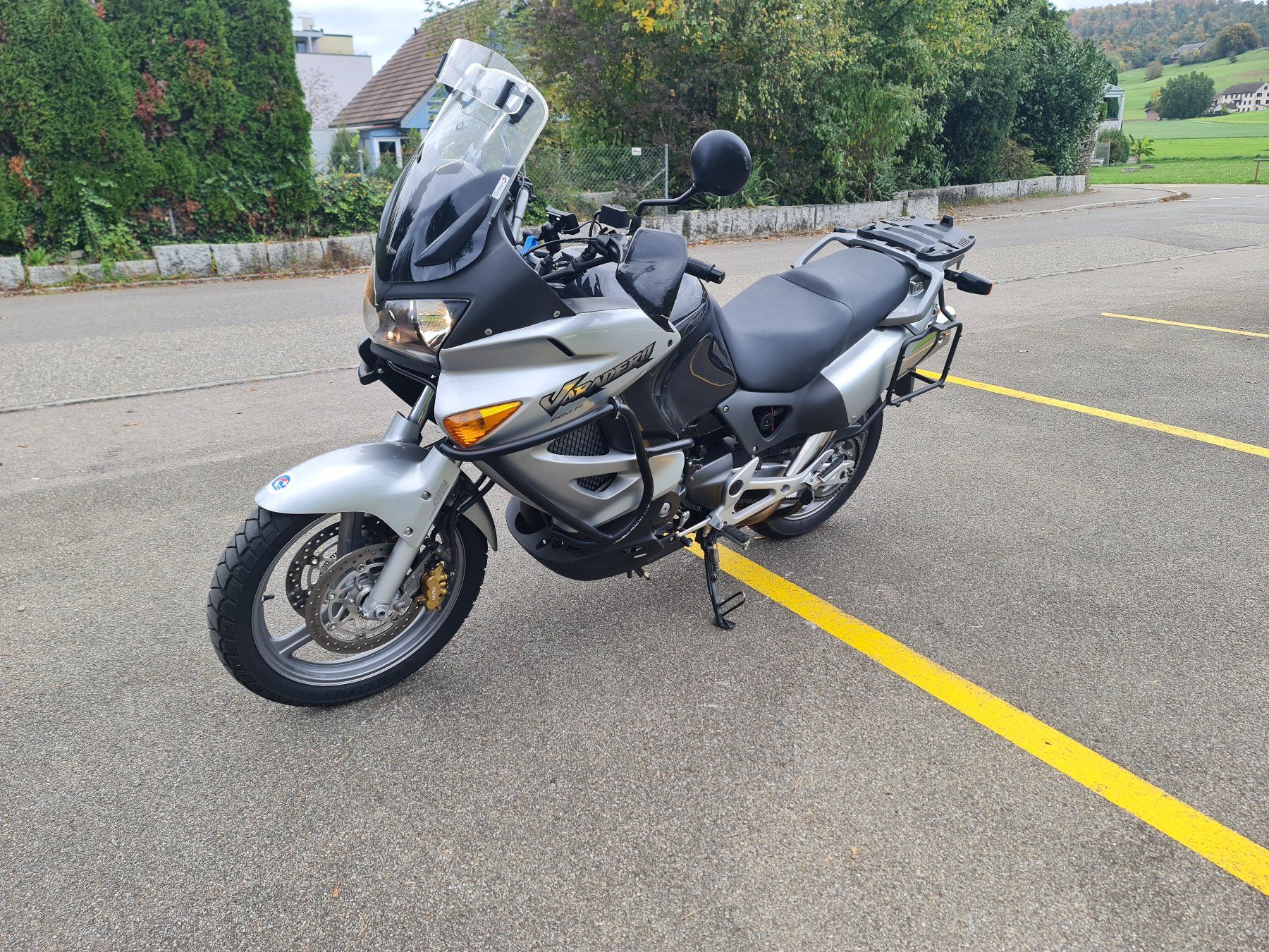 Honda Enduro: Honda Varadero XL1000 ABS SD02 – Usato da Embrach venduto da Ta89 1