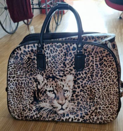 exklusive Reisetasche mit Leopardenmuster