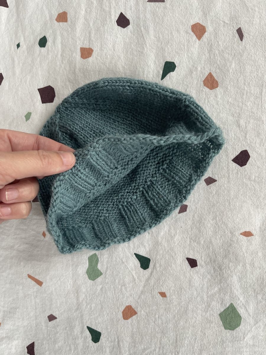 Berretti & Sciarpe: Baby Strickmütze  – Usato da Hirzel venduto da carta9 2
