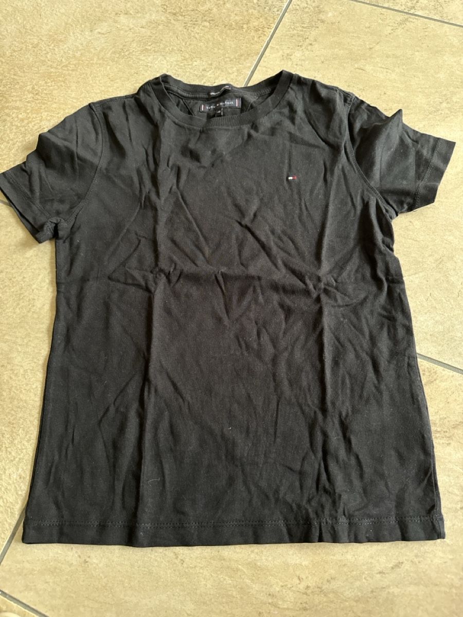 Tommy Hilfiger T-shirt: Shirt Hilfiger Tommy Grösse 140 – Nuovo (secondo la descrizione) da Otelfingen venduto da Tommy112