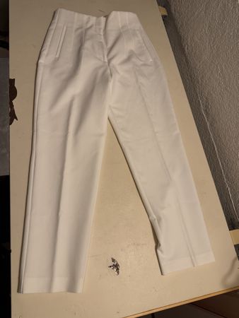 Zara Stoffhose weiss Grösse M in sehr gutem Zustand