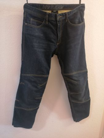 Motorrad Hose Vanucci