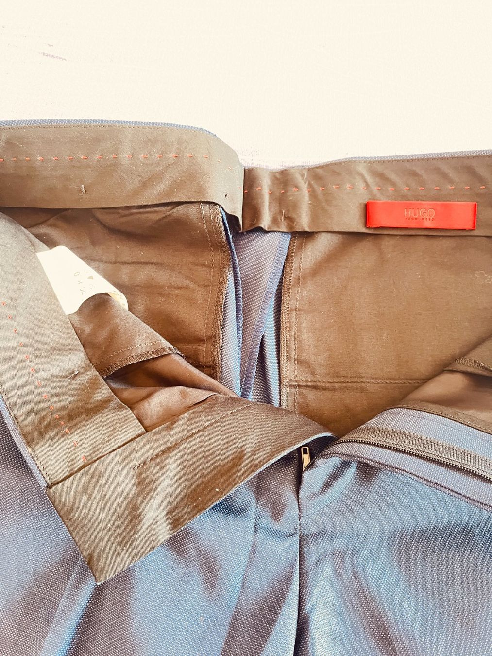 Hugo Boss Costumes: der anzug HUGO – D'occasion à Basel par sal_5r5q 4