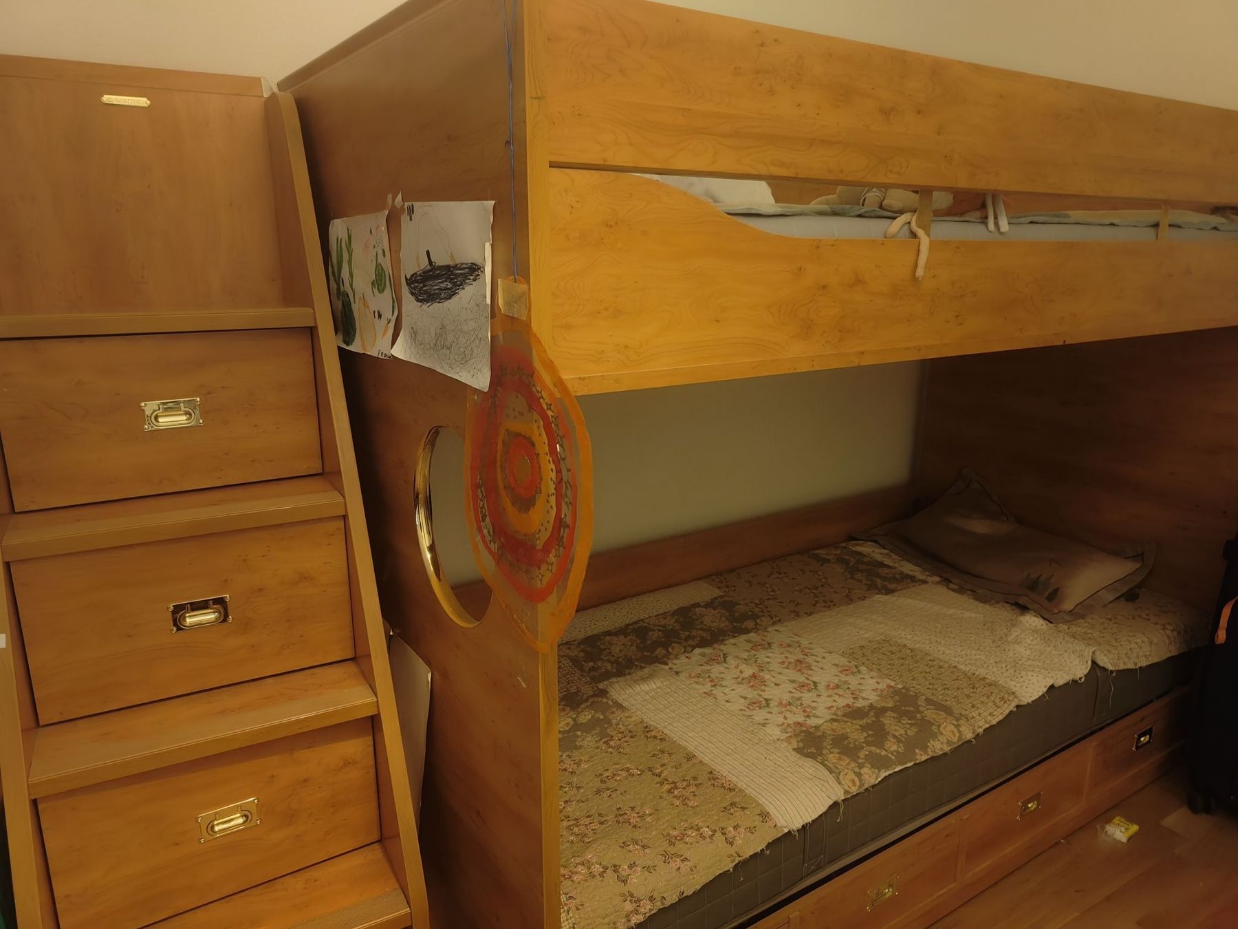 Letti: Solid Wood Bunk Bed with Stairs and Storage Drawers – Usato da Lausanne venduto da neu_v5pz