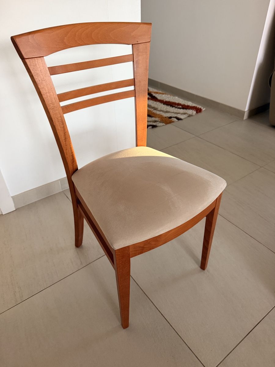 Calligaris Sedie: Calligaris Solid Cherry Wood Chairs – Usato da Blonay venduto da can_suisse 4