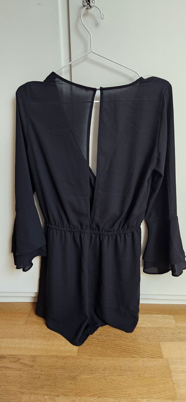 H&M Tute: Jumpsuit Damen Schwarz Grösse S H&M – Usato da Rombach venduto da ThriftBetter 4