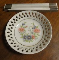 Porzellanschälchen mit Blumenmuster