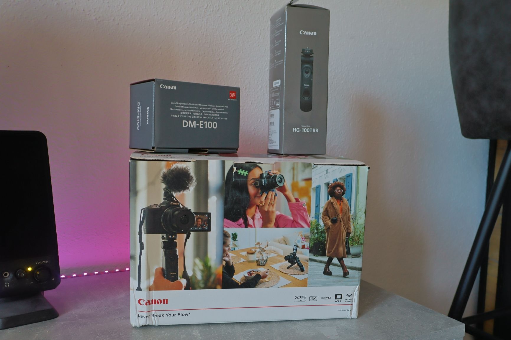 Canon Fotocamera: Canon EOS R50 Creator Kit + DM-E100 + HG-100TBR – Usato da Cadenazzo venduto da anelli.andy 1