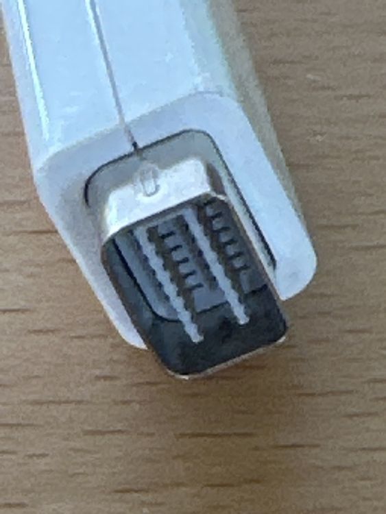 Apple DVI to old display port adapter (Gebraucht) in Zug für CHF 5 ...