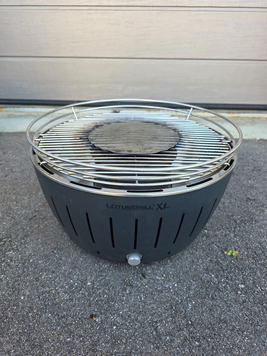 Griglie: Lotus Grill XL schwarz – Usato da Basel venduto da phi_f5yh