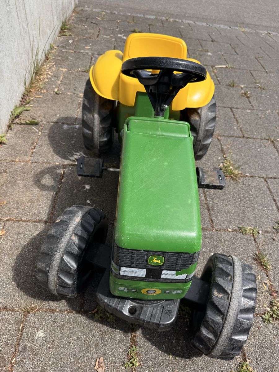 John Deere Fahrzeuge für Kinder: Kindertraktor, ideal zum Spielen  – Gebraucht aus Gümligen von ca1980 2