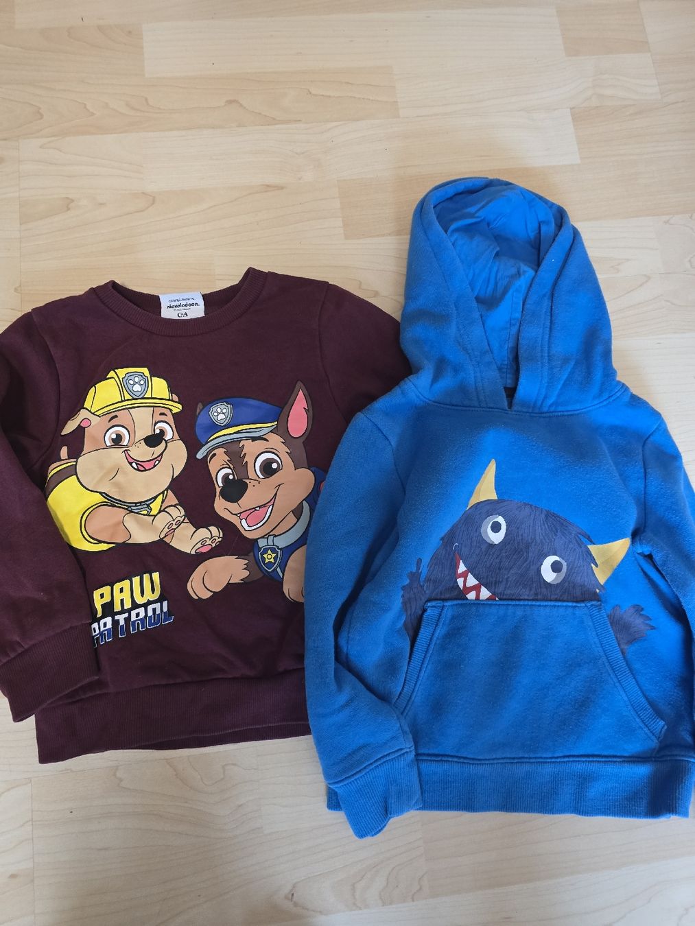 Lotti & Set di vestiti: Kleiderpaket grösse 110 – Usato da Wohlen AG venduto da Monika2017 2