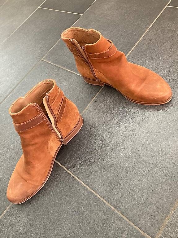 Scarpe da donna: Wildleder Stiefeletten  – Usato da Niederbüren venduto da Rothlinger 1