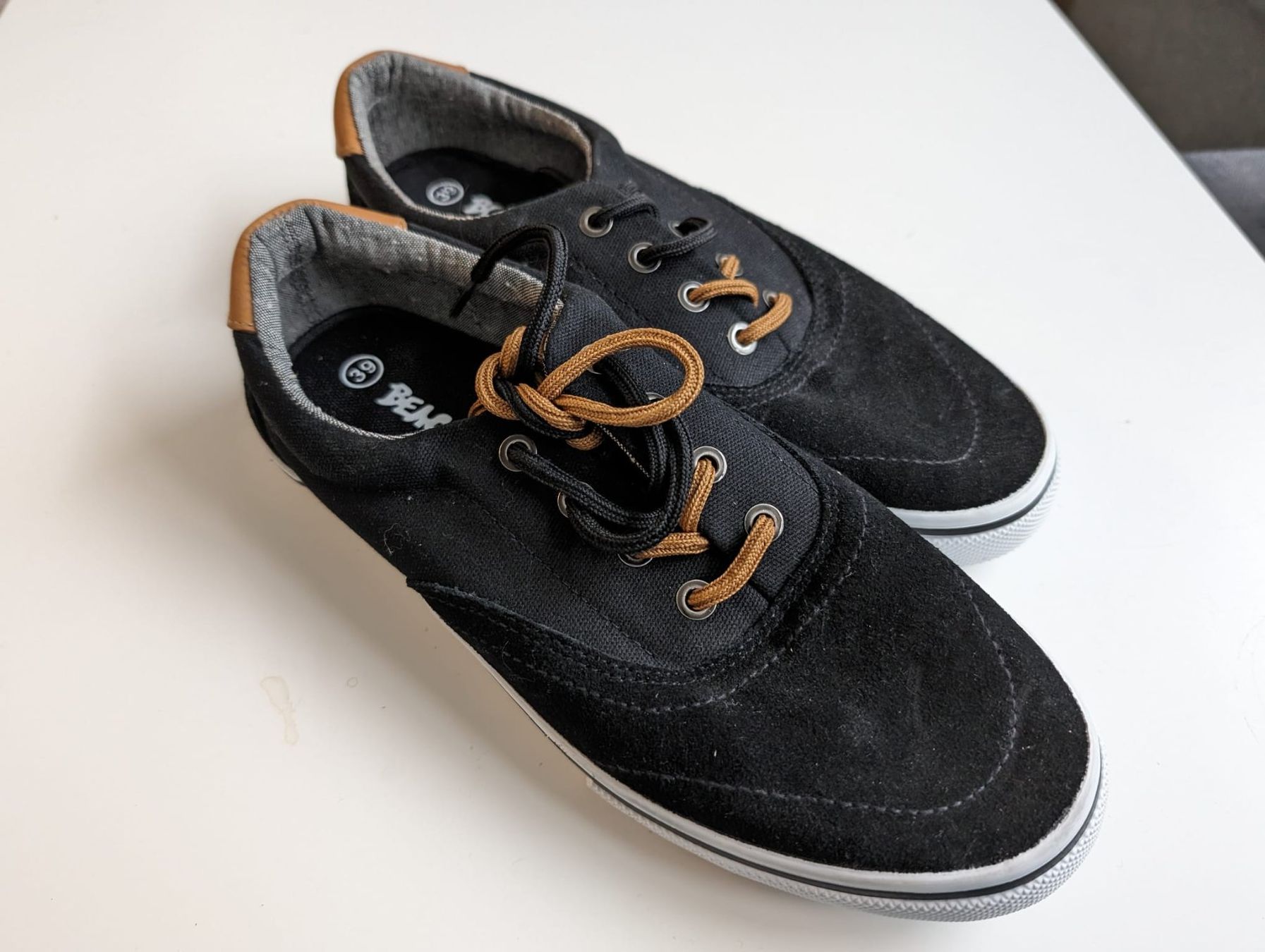 Scarpe da uomo: Ein Halbschuh von Beach Mountain, Gr. 39 – Nuovo (secondo la descrizione) da Zweisimmen venduto da Mousie 2