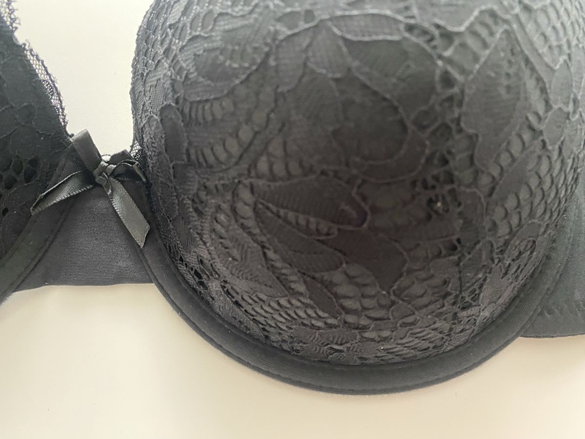 Altra biancheria intima: BH schwarz 85C neu – Nuovo e nell'imballaggio originale da Brugg AG venduto da Honeybee6 2