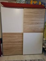 Schwebetürenschrank