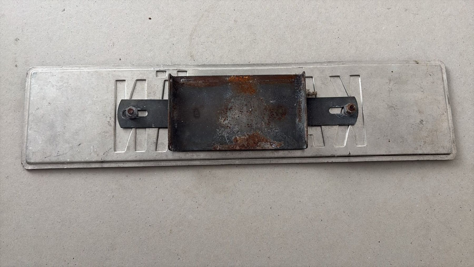 Opel Toutes les pièces auto: Opel Kapitän Schild – D'occasion à Wangen b. Olten par Hba2 1