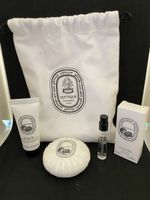 Miniatures et pochon Diptyque