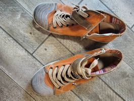 Sneaker Gr 40