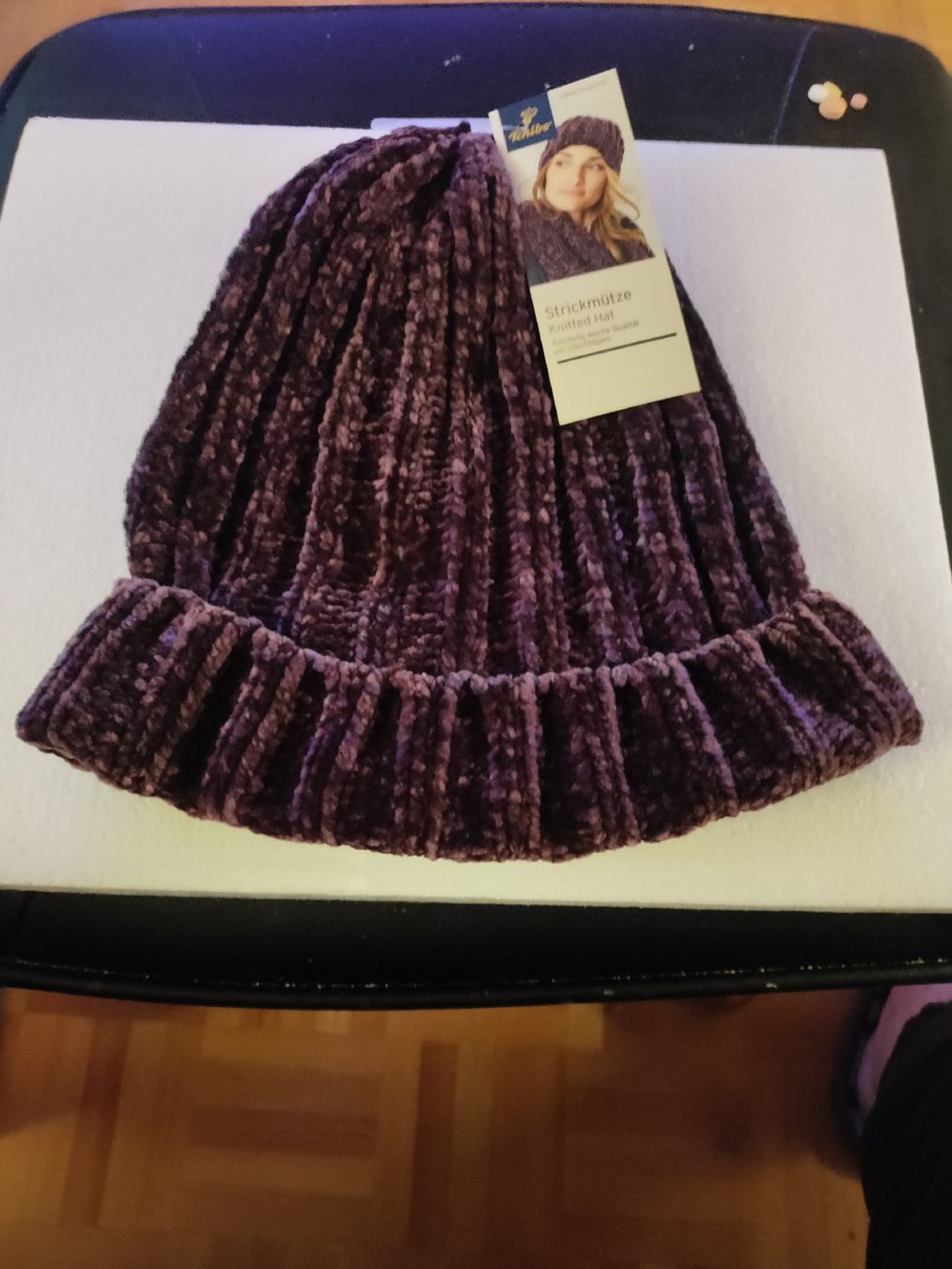 Tchibo Copricapi, berretti & cappellini: Kuschelig weiche Strickmütze NEU – Nuovo (secondo la descrizione) da Volketswil venduto da verwal 1