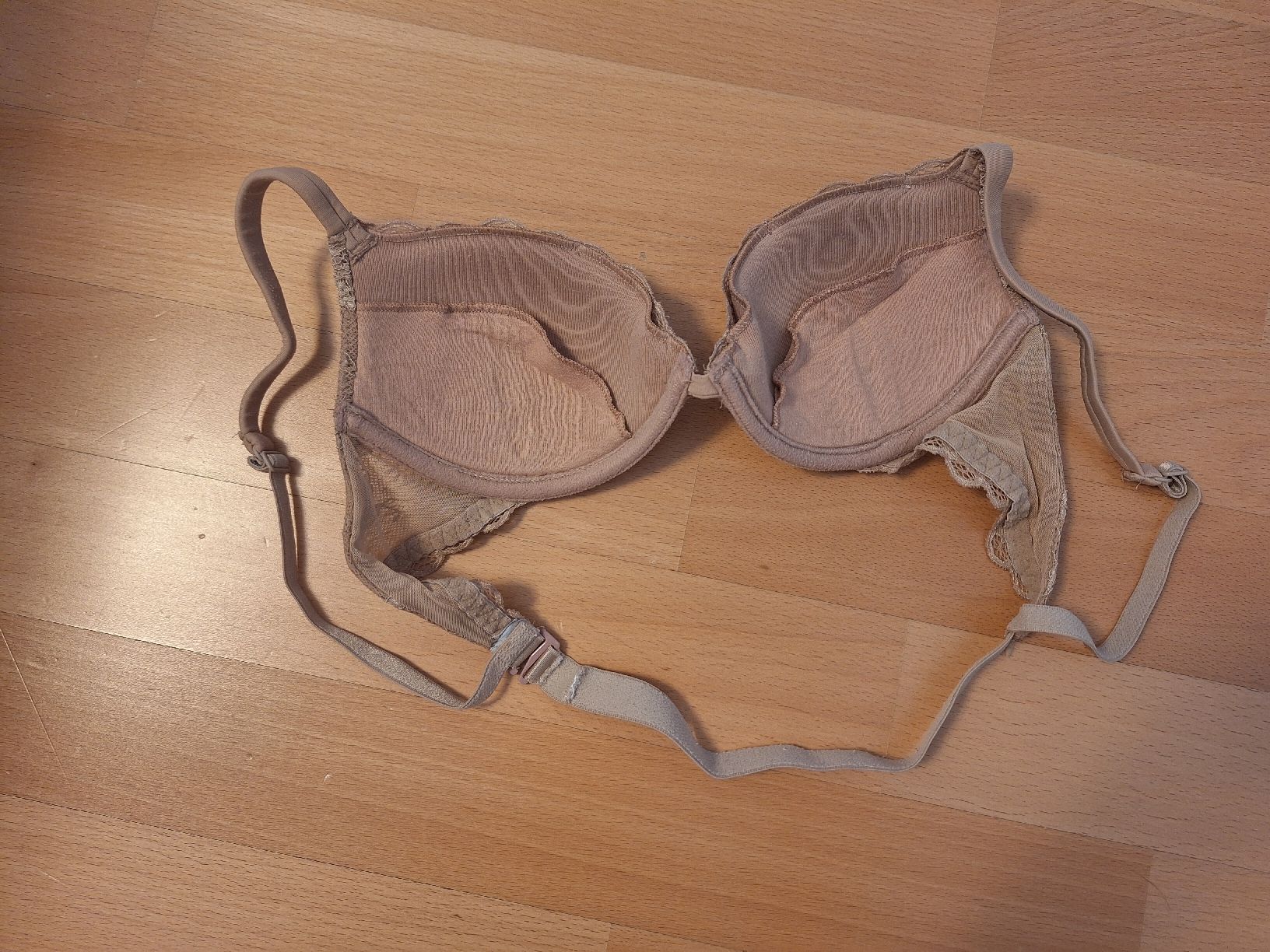 Altra biancheria intima: BH mit Spitze in Gr. 75A – Usato da Oberrieden venduto da man_tky9 1