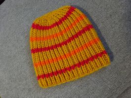 Schöne Damen-Strickmütze/Julia