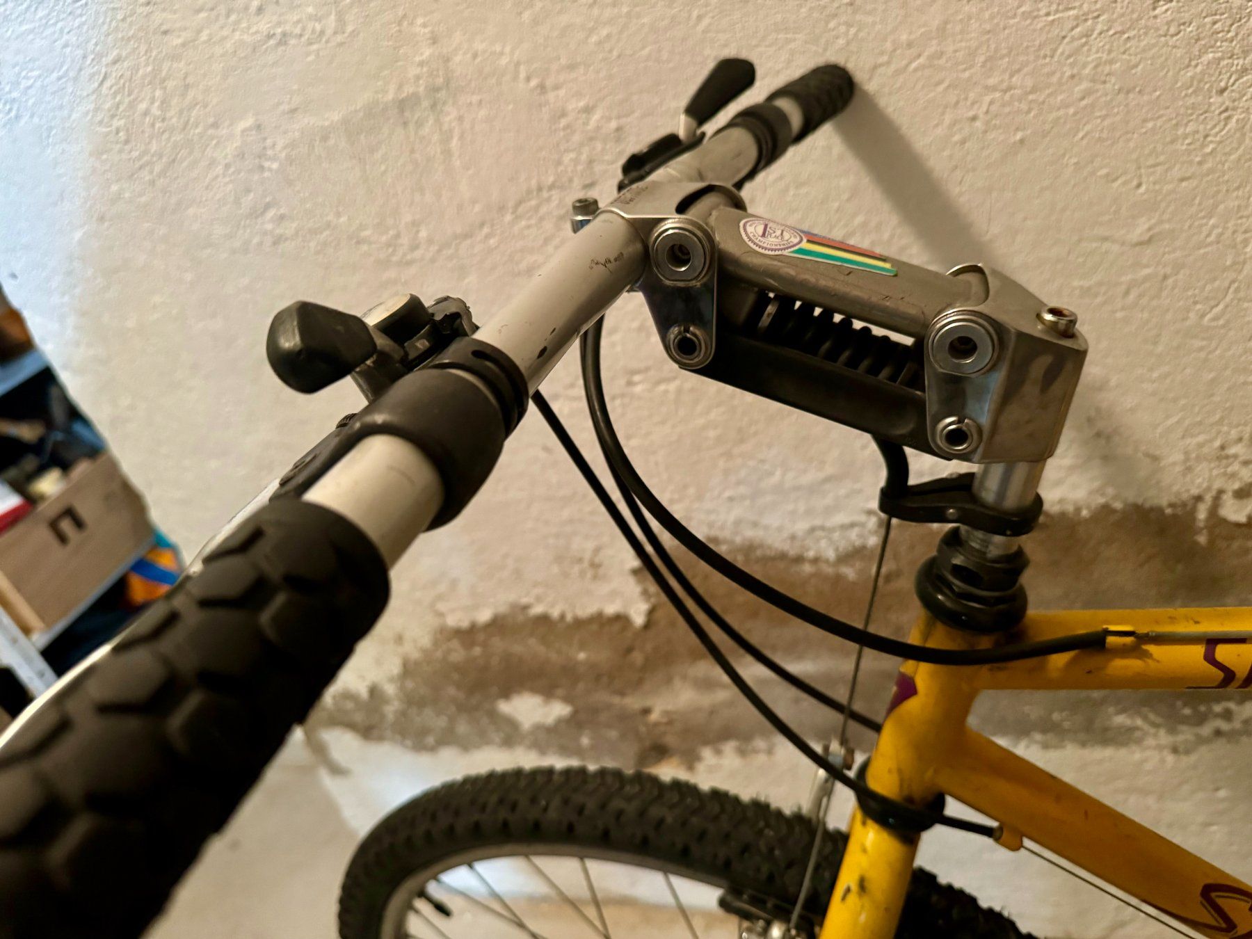 Specialized Velos: MTB Specialized StumpJumper. über 30 Jährig mit Sofride – Gebraucht aus Thun von  1