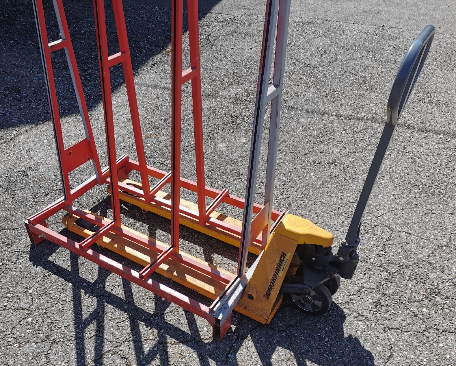 Altro per stoccaggio & trasporto: Kleiner, leichter Glas- oder Platten-Bock – Usato da Vielbringen Worb venduto da Isch-0u-guet 4