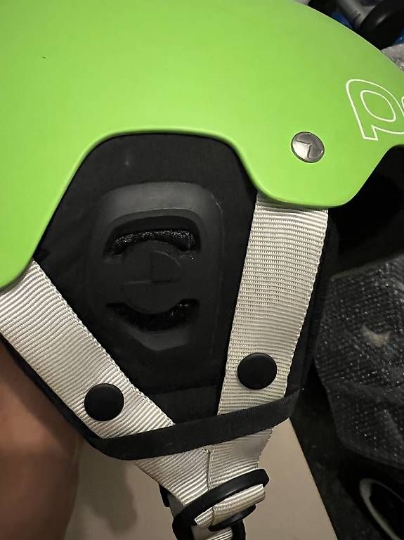 Caschi: POC Skihelm Snowboardhelm  – Usato da Chur venduto da PineApplePen 2