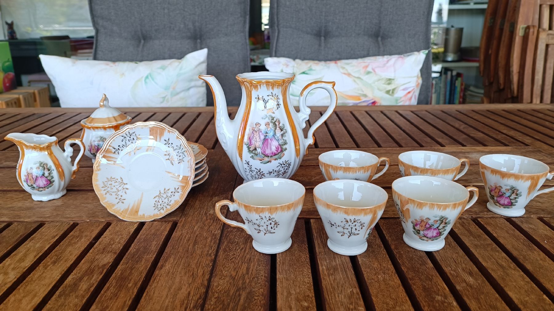 Set di piatti: LETZTANGEBOT: Romantisches Kaffeeservice 6-teilig – Usato da Baden venduto da zuppel 4