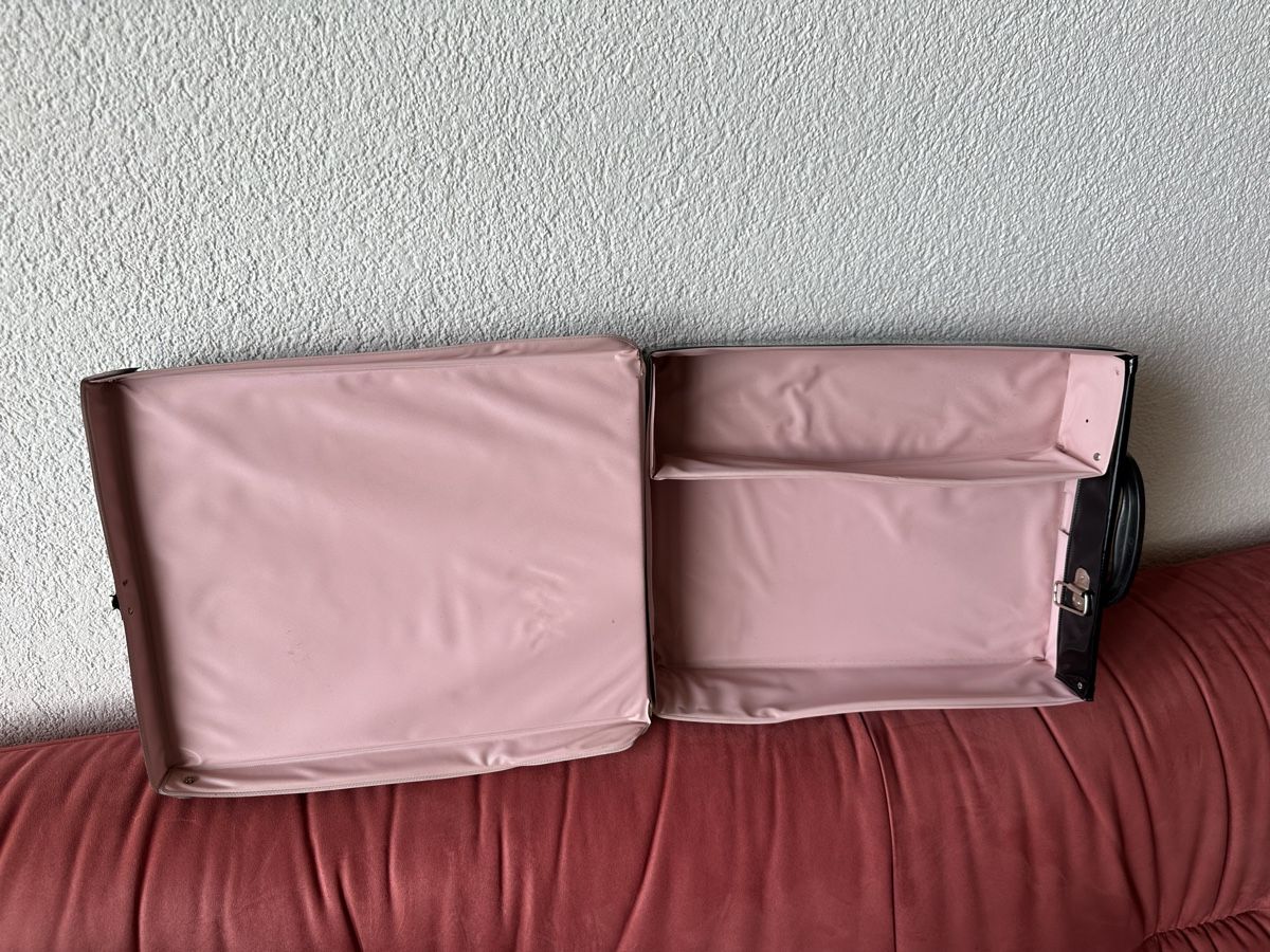 Puppen: Vintage Barbie Koffer 1960s – Gebraucht aus Herbriggen von Sehrazade 3