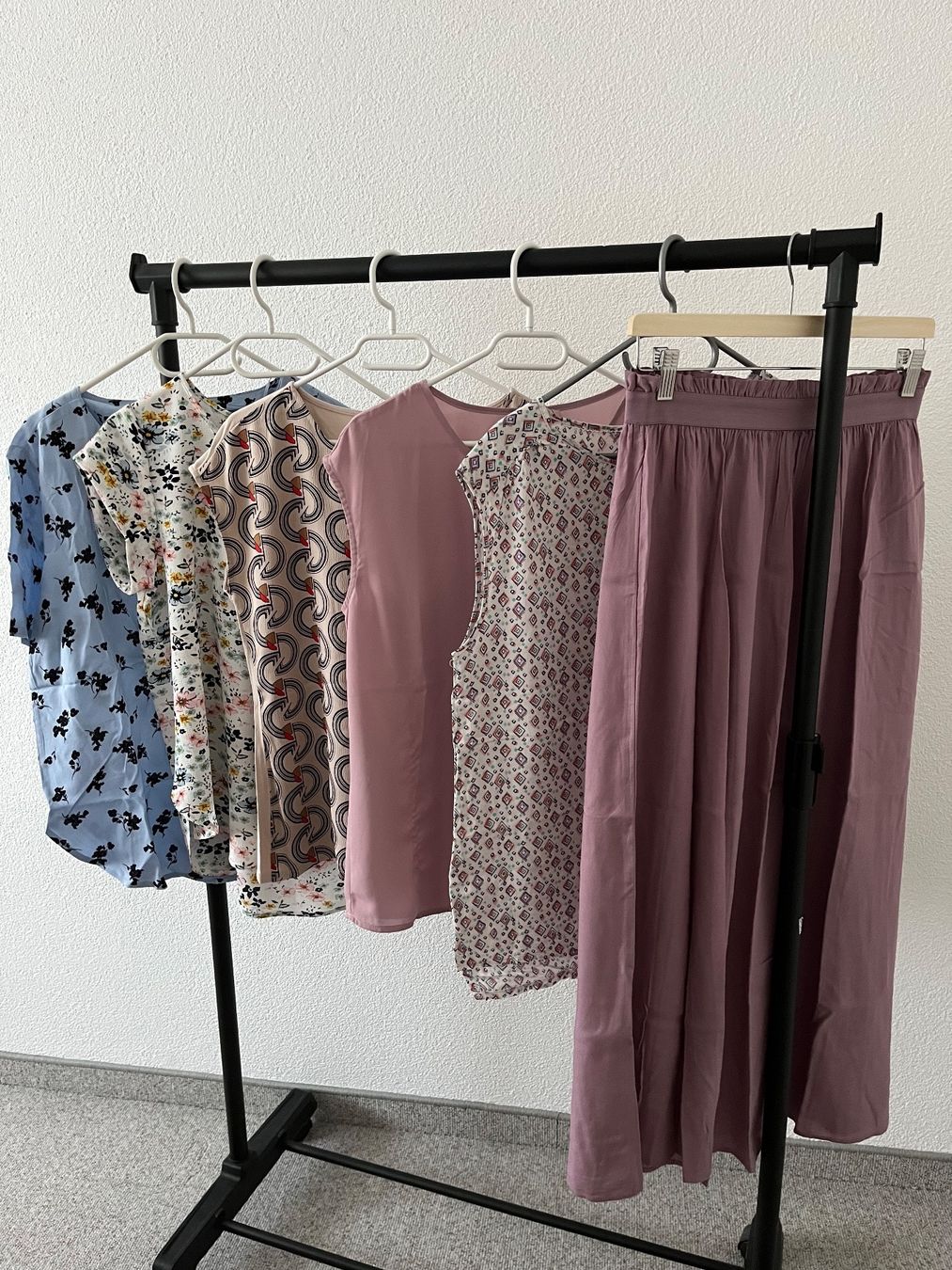 Lotti di vestiti: Kleiderpaket Damen Gr. M/L – Nuovo (secondo la descrizione) da Triesen venduto da dardaleni 6