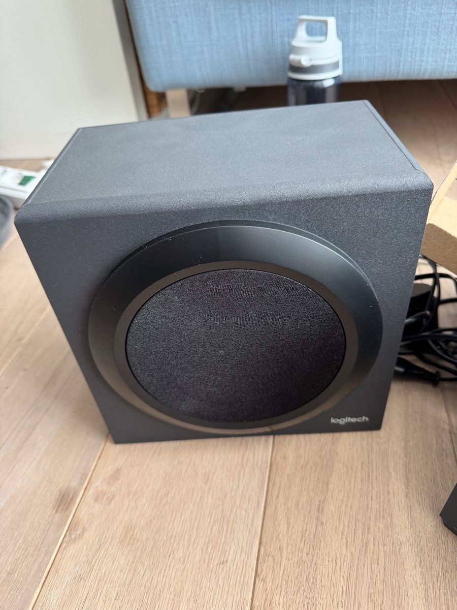 Logitech Lautsprecher: Logitech Z333 Lautsprecher System 2.1 mit 80W – Gebraucht aus Küsnacht ZH von zab_lkd5 2