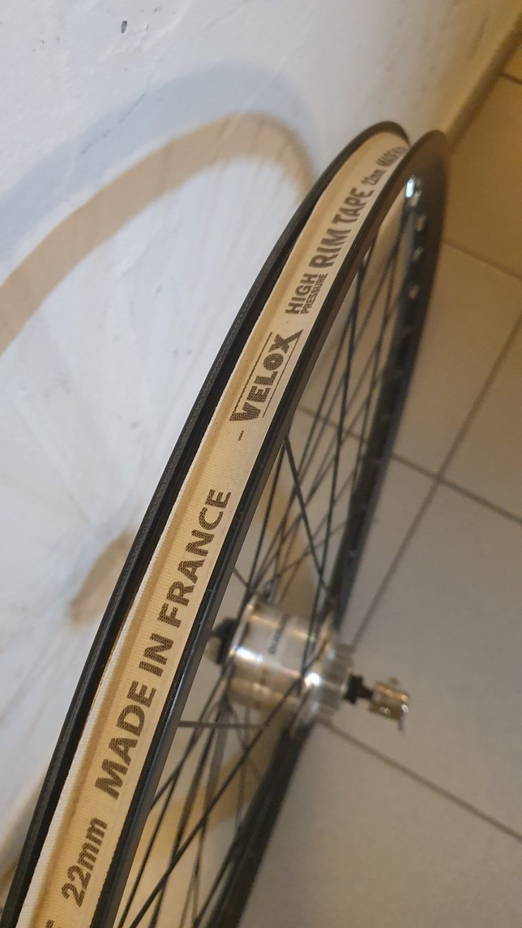 Pneumatici & Ruote complete: Roue 28'' dynamo – Usato da Granges-Paccot venduto da BBeguin 3