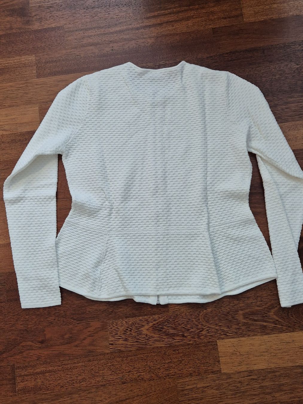 Esprit Jacken: Weisser Esprit Strickjacke, Grösse XL, eher M, neu – Neu (gemäss Beschreibung) aus Cham von emilialena 1