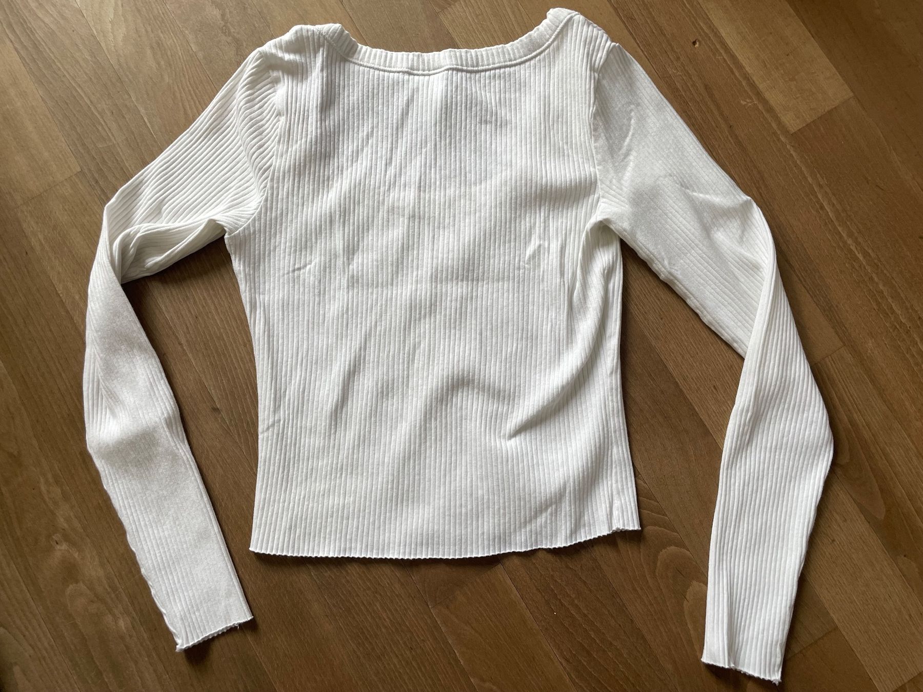 H&M T-shirt: schönes H&M Langarm-Shirt Divided Basic - Gr. S – Usato da Winterthur venduto da Schwestere 1