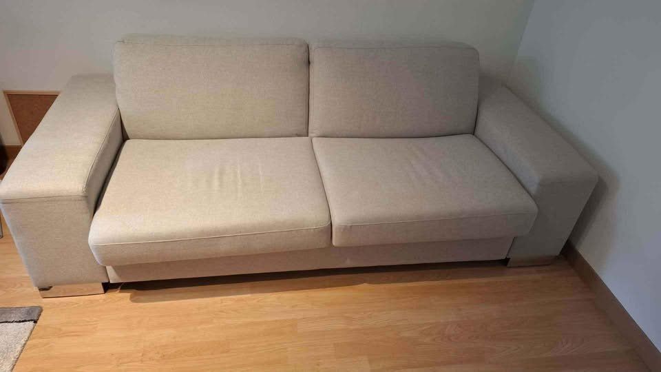 Divani: Ausziehbares Sofa – Usato da Zürich venduto da Empstorm