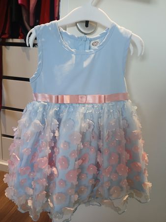 Mädchen Kleid hellblau mit Blumen Grösse 90 neu