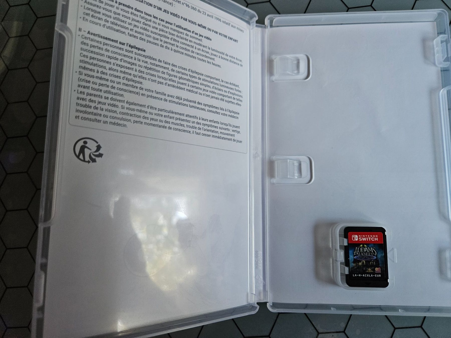 Nintendo Giochi: La Famille Addams Switch – Usato da Genève venduto da Pedro67 1