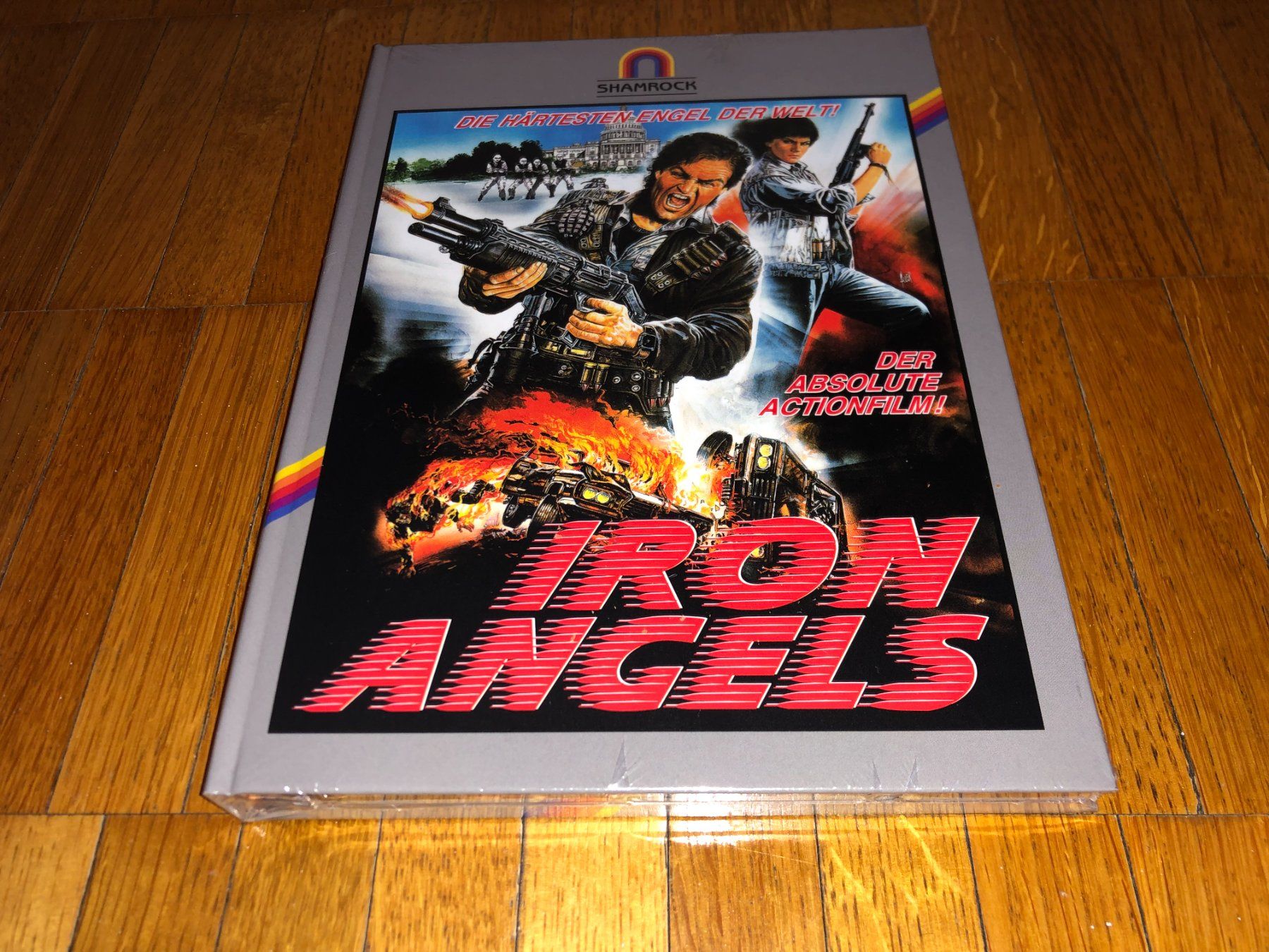 Tutti i DVDs: Iron Angels - MEDIABOOK - E - UNCUT – Nuovo e nell'imballaggio originale da Basel venduto da havsok