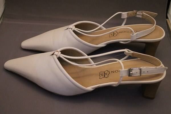 Damenschuhe: Chaussures CUIR ivoires PREDILECTION – Neu und originalverpackt aus Agiez von chouchanelle 3
